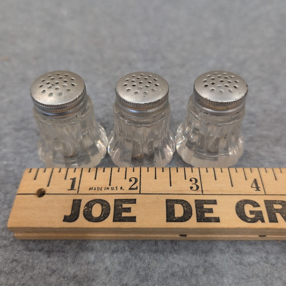 Set of 3 Miniature Salt and Pepper Shakers Clear Plastic Ribbed Silver Lids - Picture 3 of 3